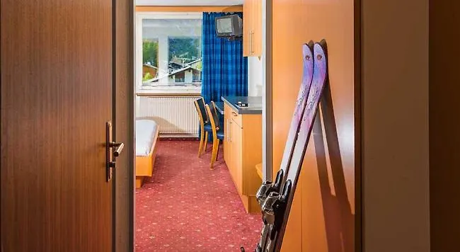 Soleil - The Dom Collection Hostel *