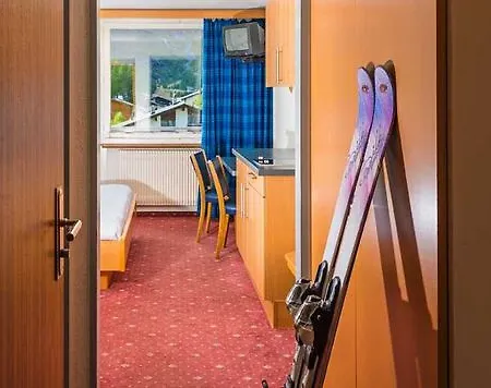 Soleil - The Dom Collection Hostel *